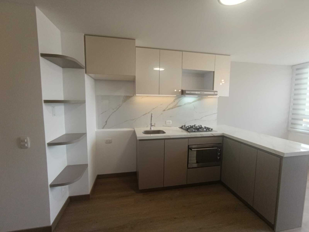 Apartamento en venta en San Jose De Usaquen, Bogotá · foto 8 de 16