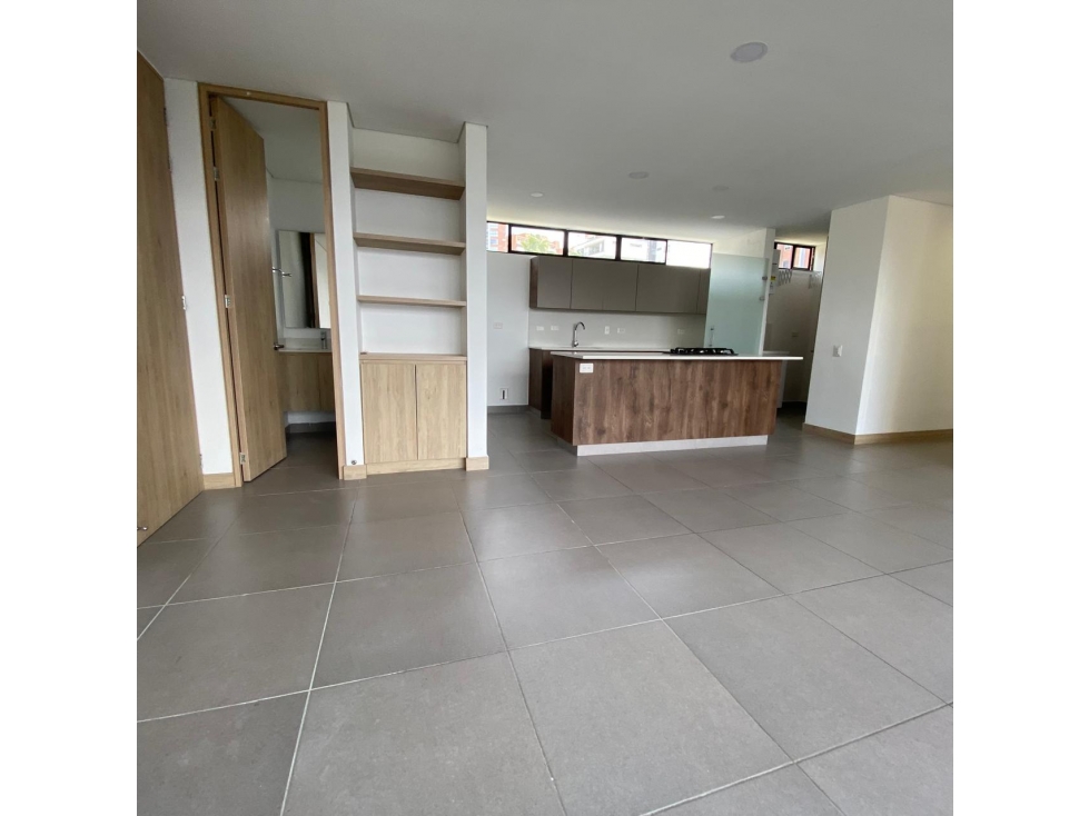 Apartamento en arriendo en El Tesoro, Medellín · foto 5 de 24