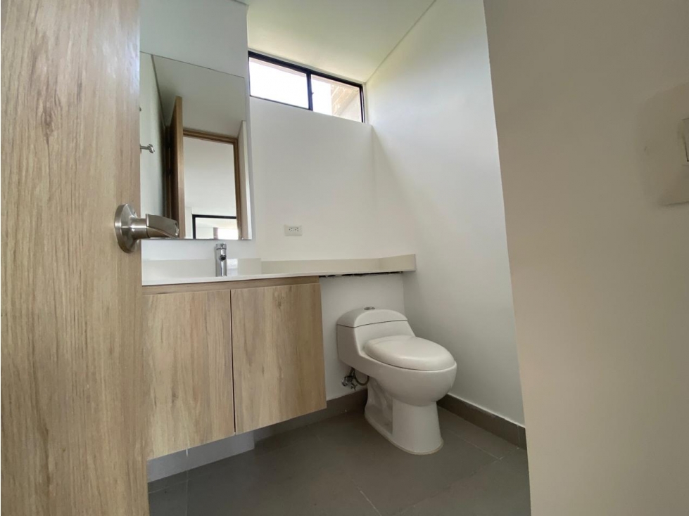 Apartamento en arriendo en El Tesoro, Medellín · foto 6 de 24