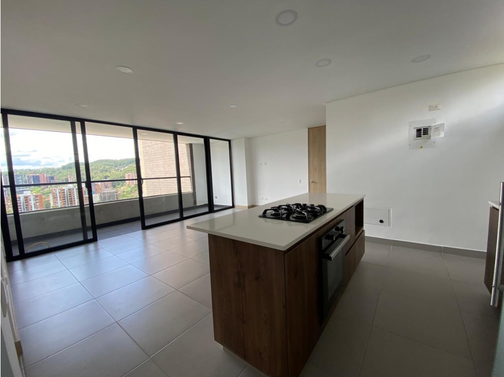 Apartamento en arriendo en El Tesoro, Medellín · foto 9 de 24