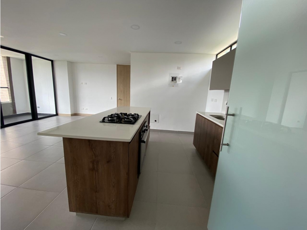 Apartamento en arriendo en El Tesoro, Medellín · foto 10 de 24
