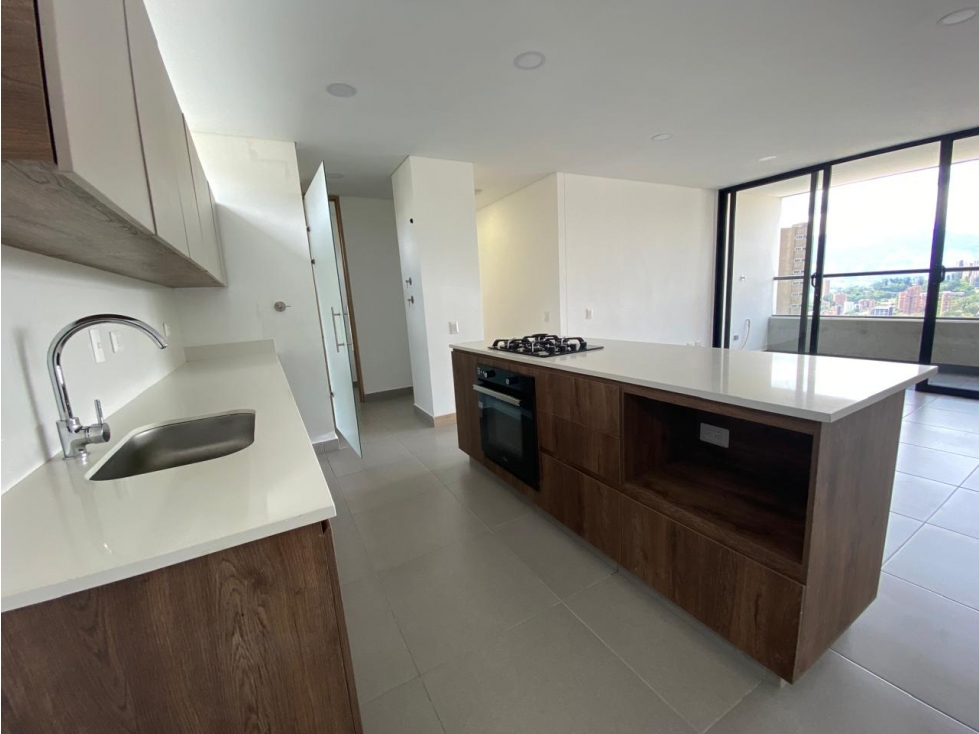 Apartamento en arriendo en El Tesoro, Medellín · foto 11 de 24