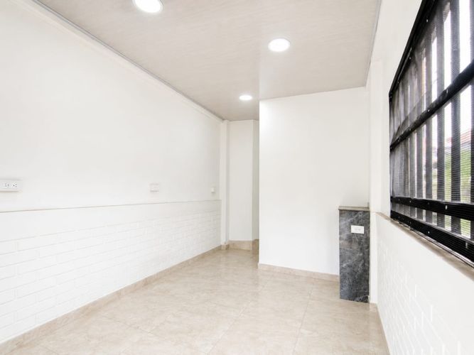 Local en arriendo en Brisas De Los Alamos, Cali, 15 m² · foto 5 de 8