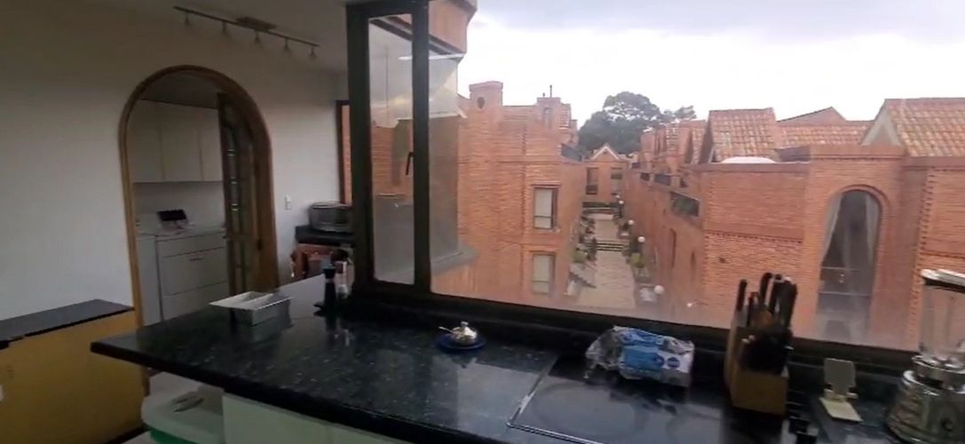 Apartamento de 5 alcobas en venta en Club De Los Lagartos, Bogotá, 384 m² · foto 17 de 24