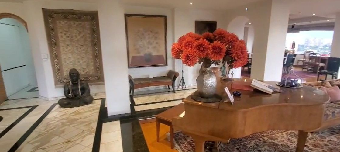 Apartamento de 5 alcobas en venta en Club De Los Lagartos, Bogotá, 384 m² · foto 11 de 24