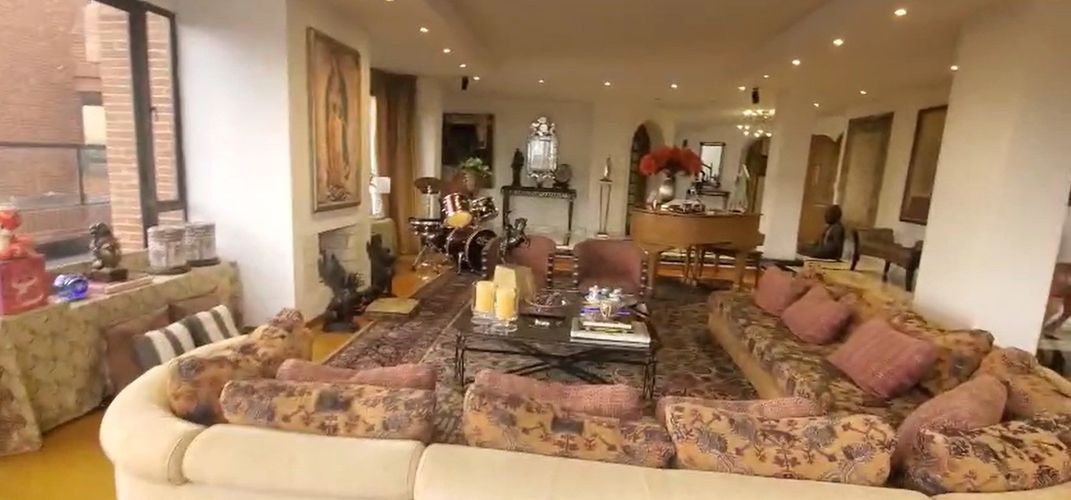 Apartamento de 5 alcobas en venta en Club De Los Lagartos, Bogotá, 384 m² · foto 9 de 24