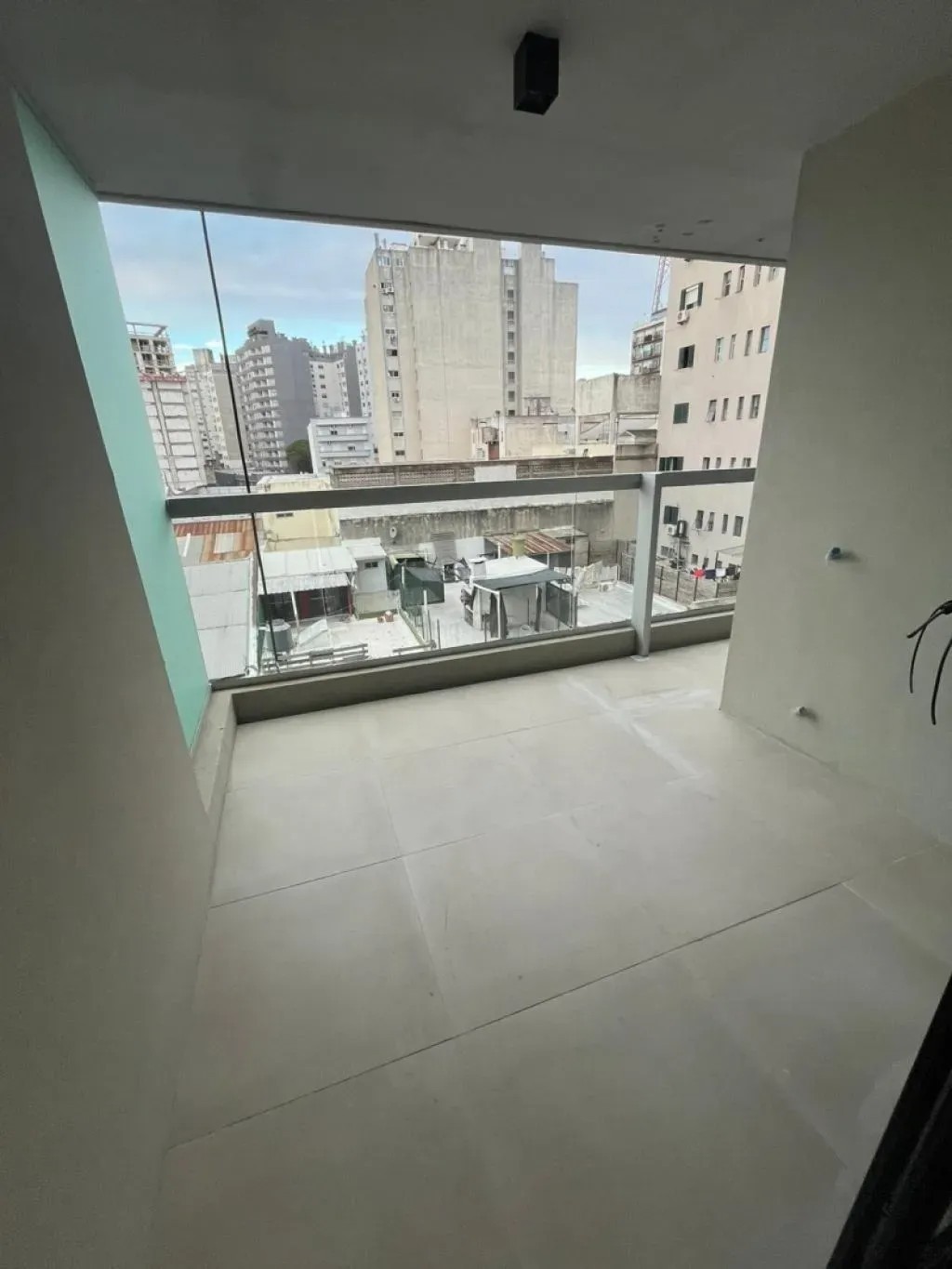 Alquiler Apartamento 1 Dormitorio Con Parrillero y Garage Cordon - RH-15315 · Foto 9