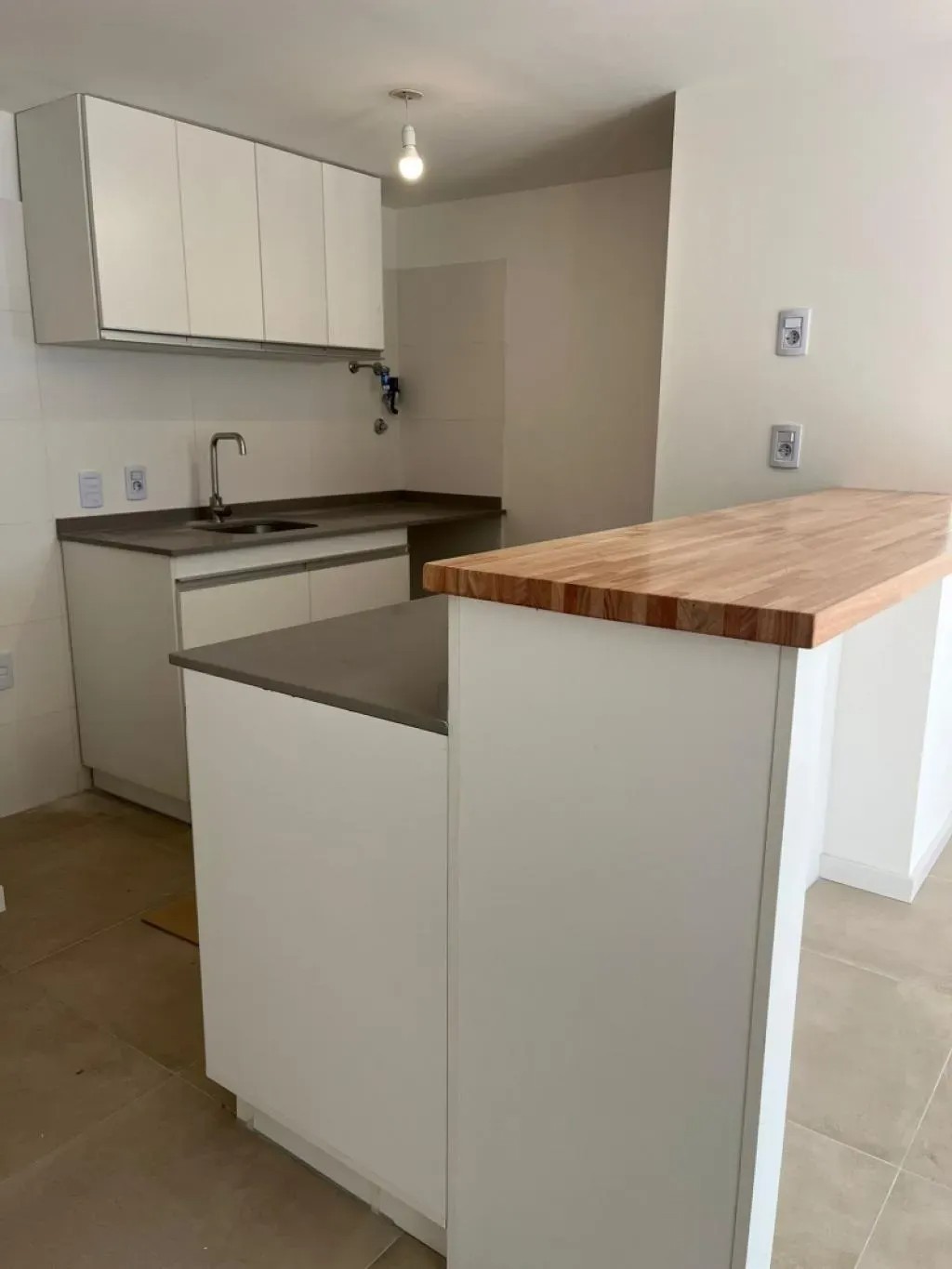 Alquiler Apartamento 1 Dormitorio Con Parrillero y Garage Cordon - RH-15315 · Foto 4