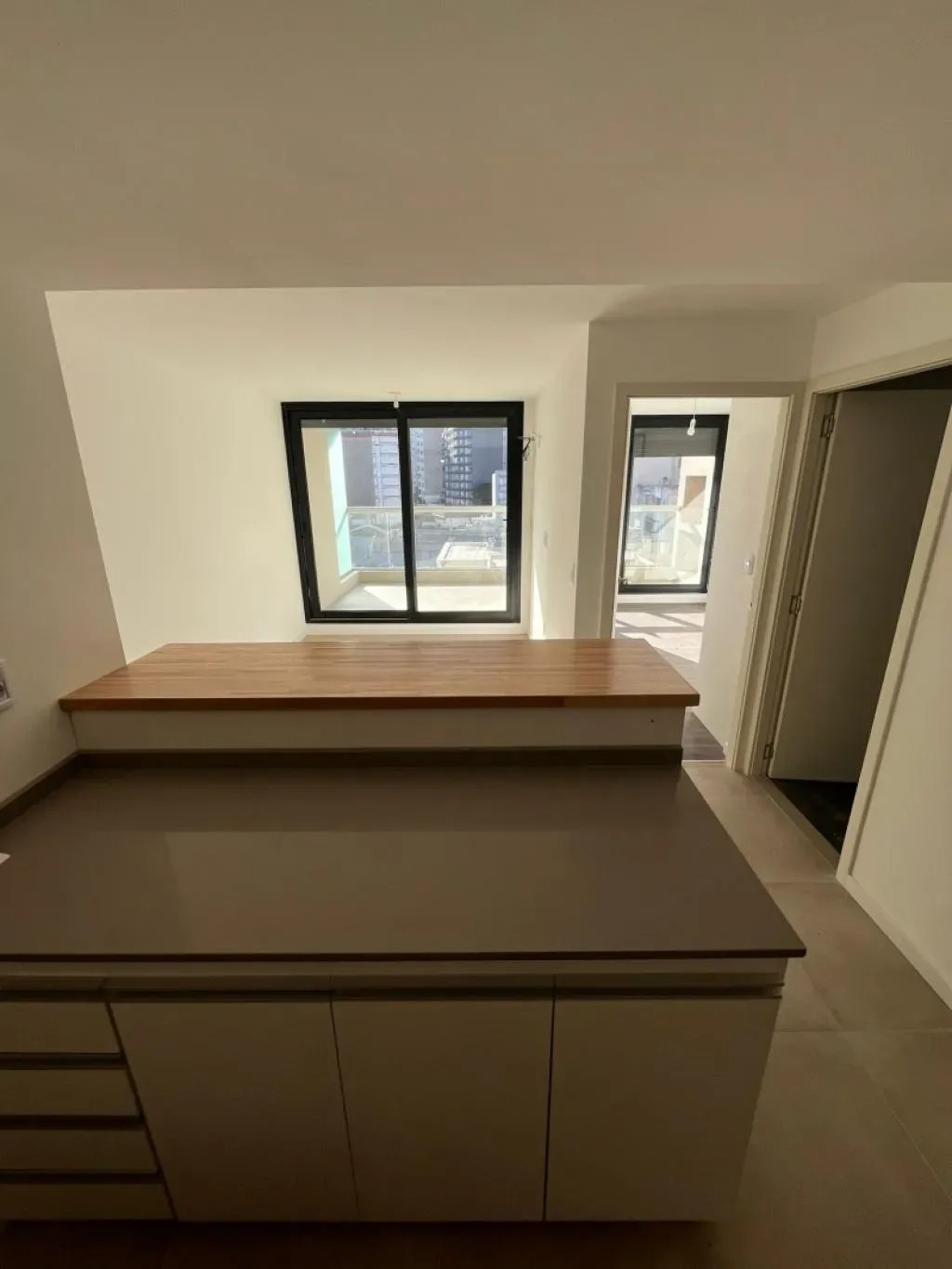 Alquiler Apartamento 1 Dormitorio Con Parrillero y Garage Cordon - RH-15315 · Foto 2