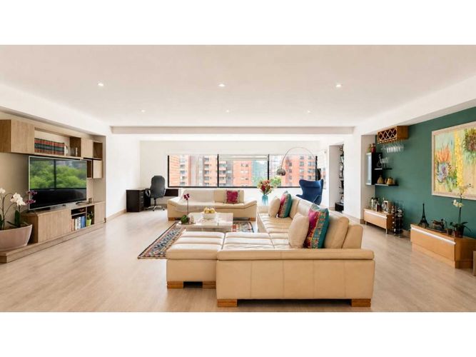 Apartamento de 3 alcobas en venta en Los Balsos, Medellín, 255 m² · foto 14 de 22