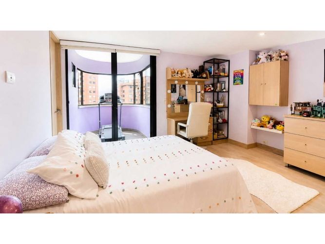 Apartamento de 3 alcobas en venta en Los Balsos, Medellín, 255 m² · foto 15 de 22