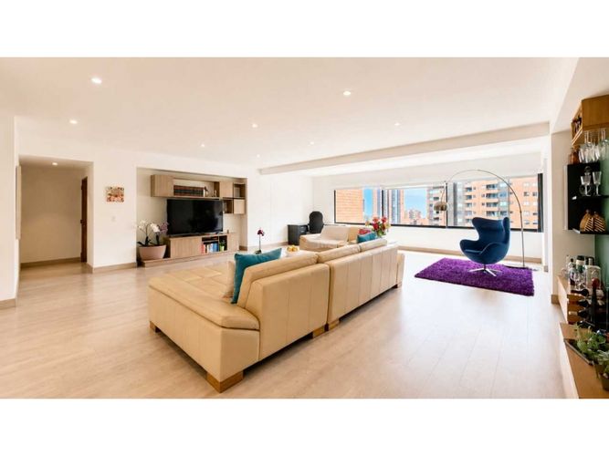 Apartamento de 3 alcobas en venta en Los Balsos, Medellín, 255 m² · foto 20 de 22