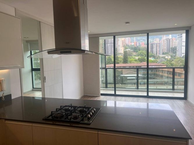 Apartamento de 2 alcobas en arriendo en La Aguacatala, Medellín, 90 m² · foto 4 de 24