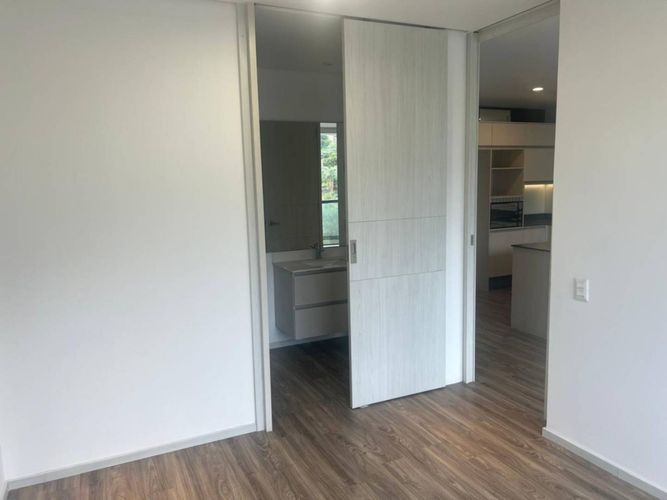 Apartamento de 2 alcobas en arriendo en La Aguacatala, Medellín, 90 m² · foto 8 de 24
