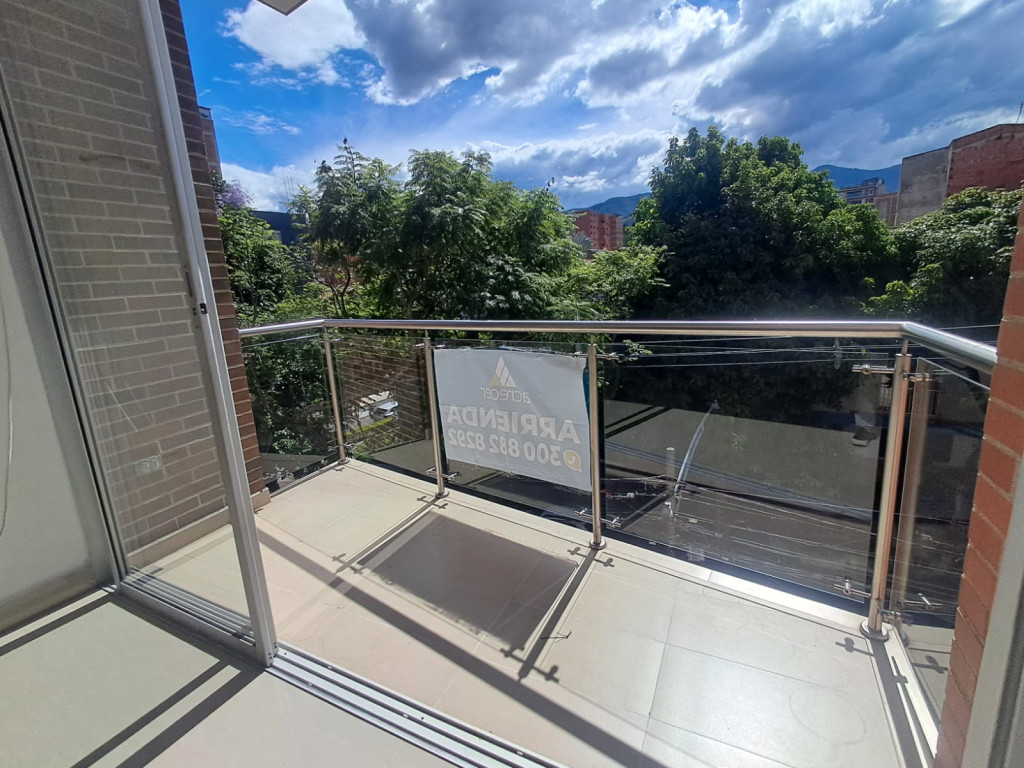 Apartamento en arriendo en La Castellana, Medellín · foto 6 de 16