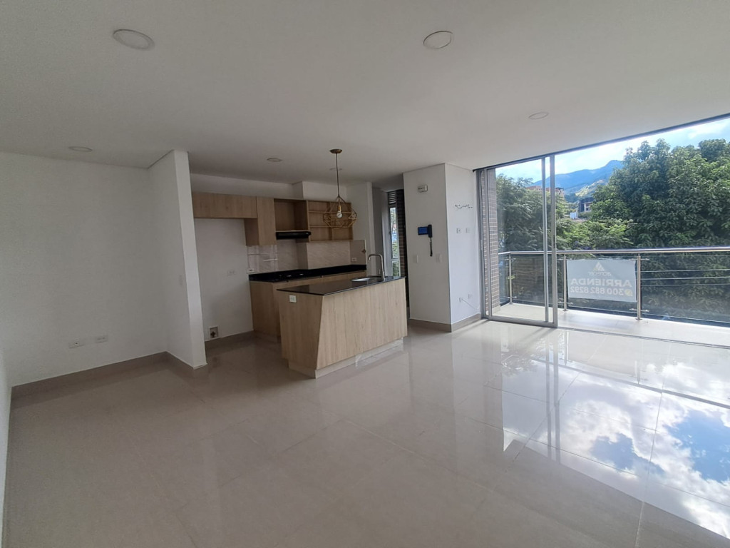 Apartamento en arriendo en La Castellana, Medellín · foto 7 de 16