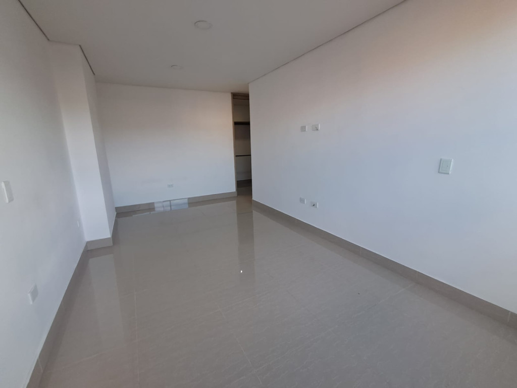 Apartamento en arriendo en La Castellana, Medellín · foto 11 de 16