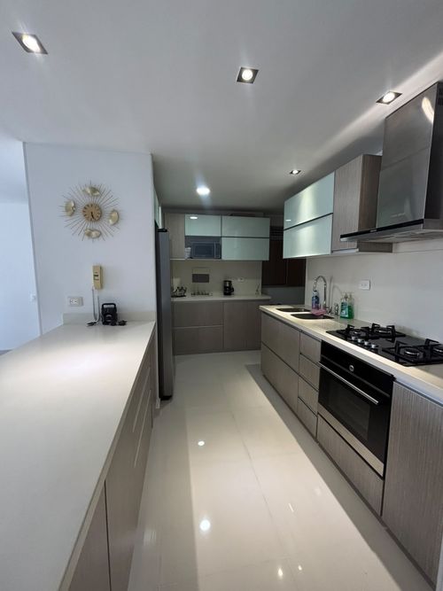 Apartamento de 3 alcobas en venta en El Tejar, Bucaramanga, 110 m² · foto 3 de 19