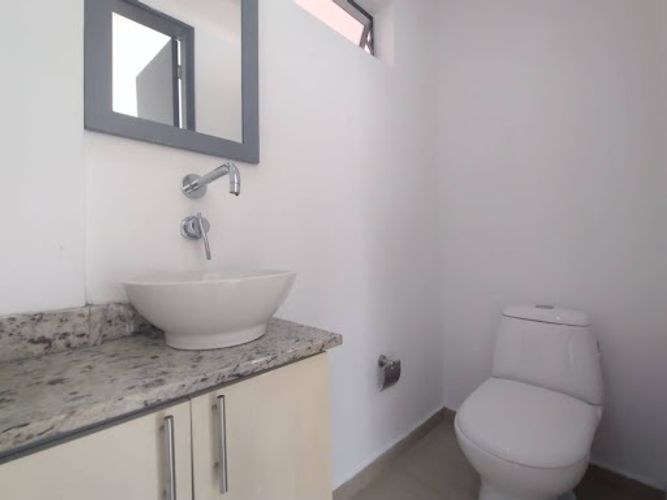 Casa en venta en Loma De San Jose, Sabaneta, 217 m² · foto 6 de 22
