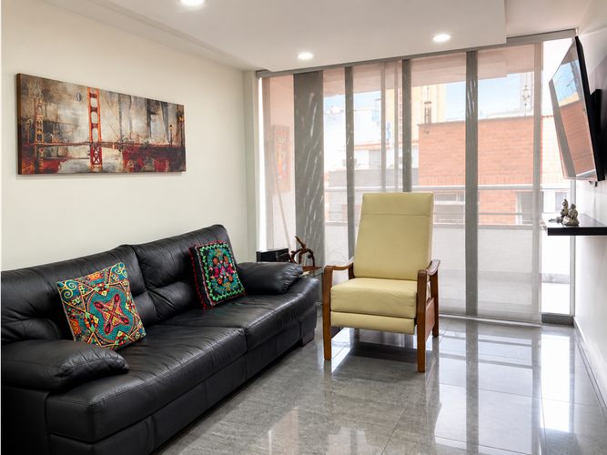 Apartamento de 3 alcobas en venta en Holanda, Sabaneta, 75 m² · foto 2 de 24