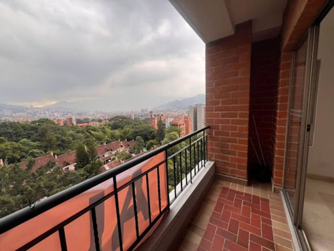 Apartamento de 3 alcobas en arriendo en La Frontera, Medellín, 165 m² · foto 10 de 18