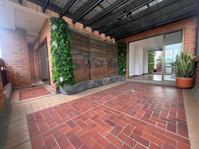 Apartamento de 3 alcobas en arriendo en La Frontera, Medellín, 165 m² · foto 13 de 18
