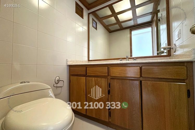 Apartamento de 3 alcobas en arriendo en Los Balsos, Medellín, 140 m² · foto 13 de 24