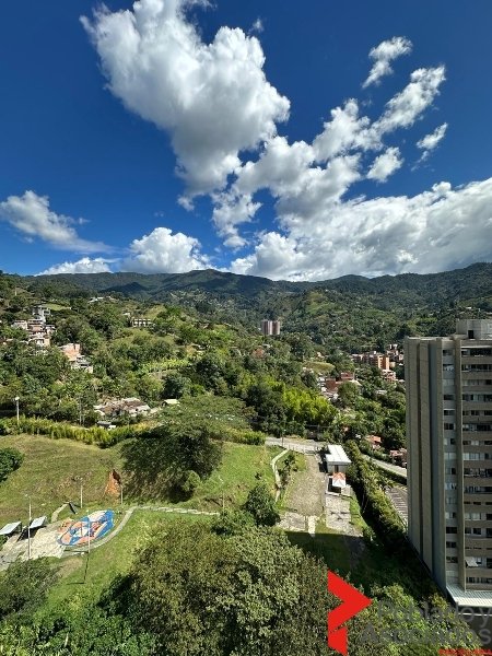 Apartamento en Arriendo en Camino Verde, Envigado
