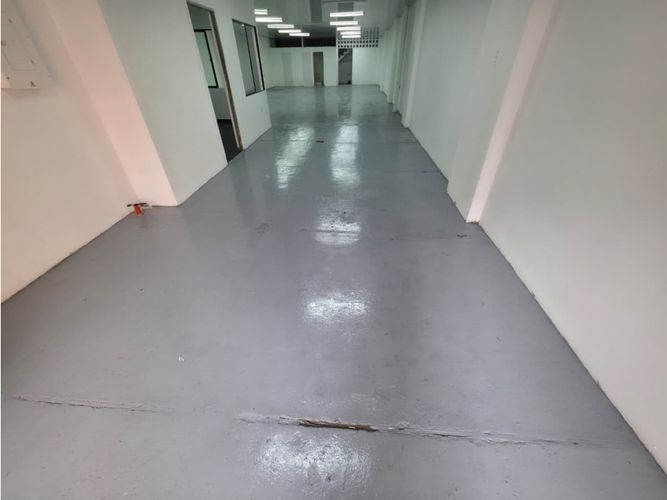 Bodega en arriendo en Bombona No.1, Medellín, 200 m² · foto 4 de 15