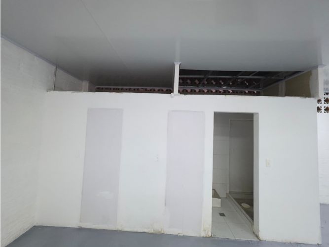Bodega en arriendo en Bombona No.1, Medellín, 200 m² · foto 11 de 15