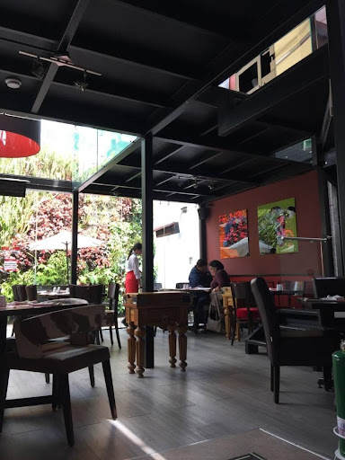 Casa en venta en Usaquen, Bogotá · foto 7 de 17