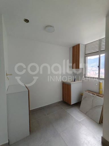Apartamento de 2 alcobas en arriendo en Potrerito, Bello, 54 m² · foto 12 de 14