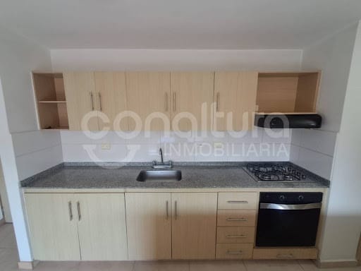 Apartamento de 3 alcobas en arriendo en Tres Esquinas, Sabaneta, 68 m² · foto 1 de 23