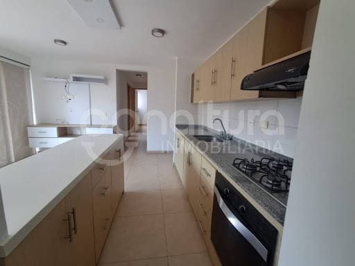 Apartamento de 3 alcobas en arriendo en Tres Esquinas, Sabaneta, 68 m² · foto 3 de 23