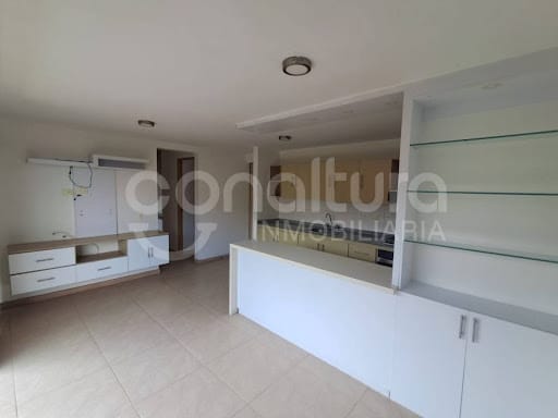 Apartamento de 3 alcobas en arriendo en Tres Esquinas, Sabaneta, 68 m² · foto 6 de 23