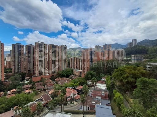 Apartamento de 3 alcobas en arriendo en Tres Esquinas, Sabaneta, 68 m² · foto 18 de 23