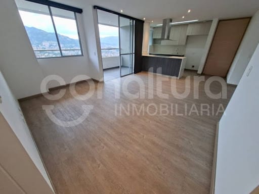 Apartamento de 2 alcobas en arriendo en El Esmeraldal, Envigado, 82 m² · foto 3 de 18