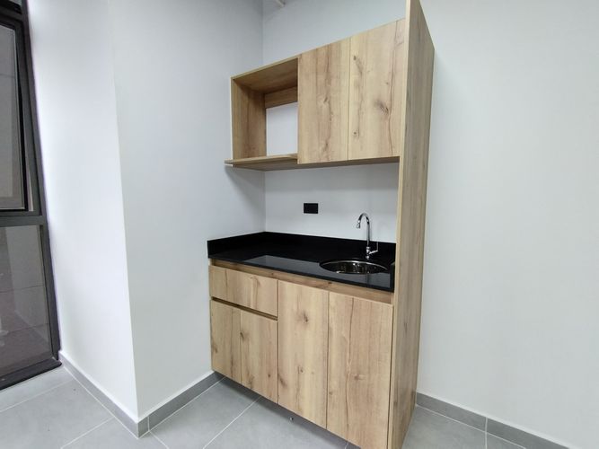 Oficina en arriendo en El Tesoro, Medellín, 35 m² · foto 3 de 8