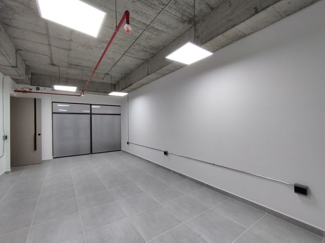 Oficina en arriendo en El Tesoro, Medellín, 35 m² · foto 8 de 8