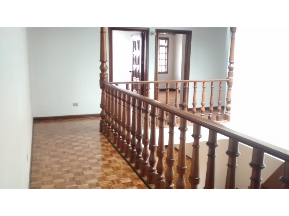 Casa en venta en Nueva Autopista, Bogotá · foto 3 de 8
