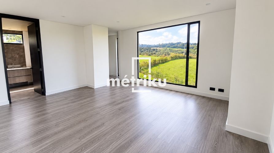 Casa de 4 alcobas en venta en San Gabriel, Sopó, 584 m² · foto 9 de 20