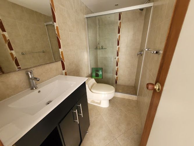 Apartamento de 3 alcobas en arriendo en Los Balsos, Medellín, 141 m² · foto 18 de 24