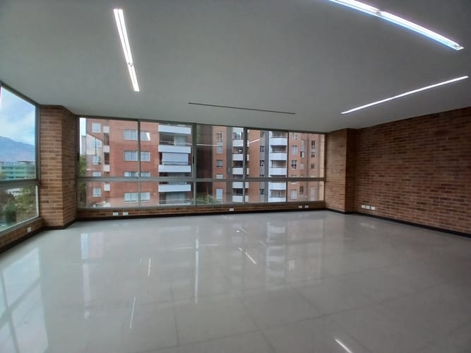 Oficina en arriendo en San Diego, Medellín, 64 m² · foto 2 de 10