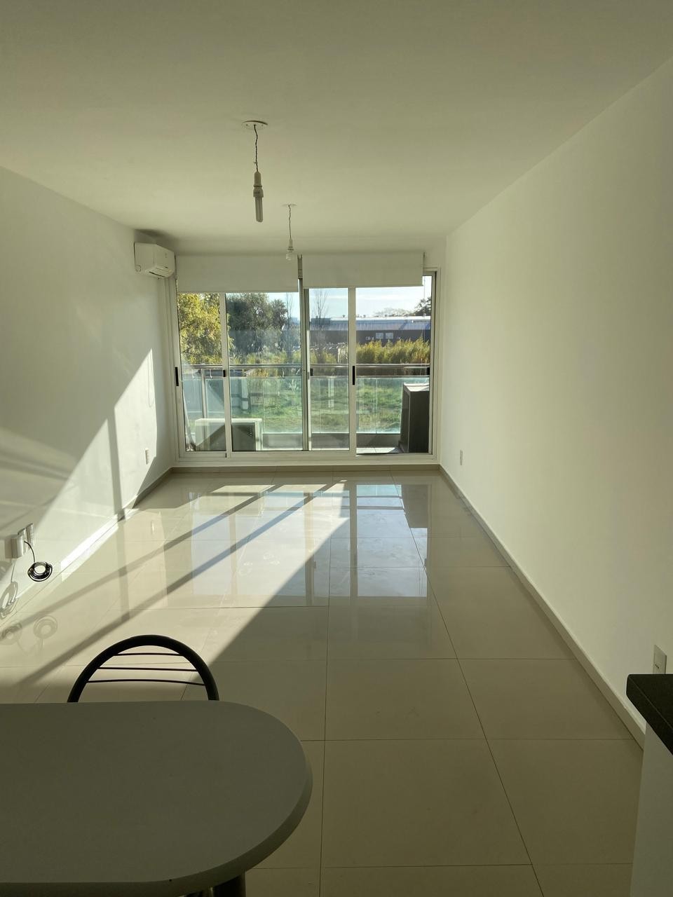 Divino Apto de 1 d, nuevo y luminoso, balcón y garage $32000 · Foto 5