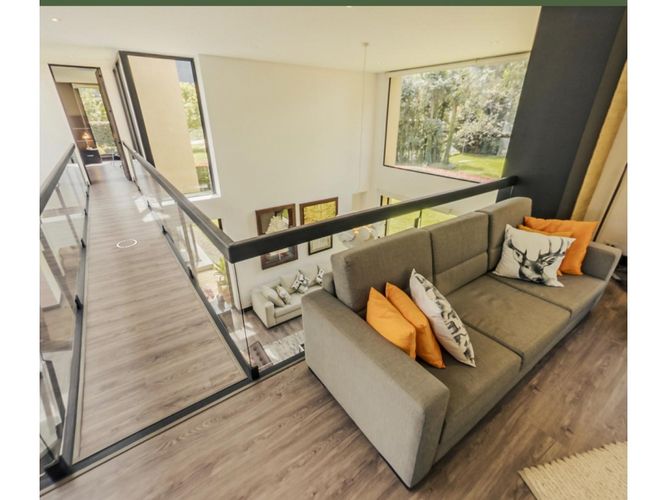 Casa de 4 alcobas en venta en Pueblo Viejo, Cota, 285 m² · foto 9 de 14