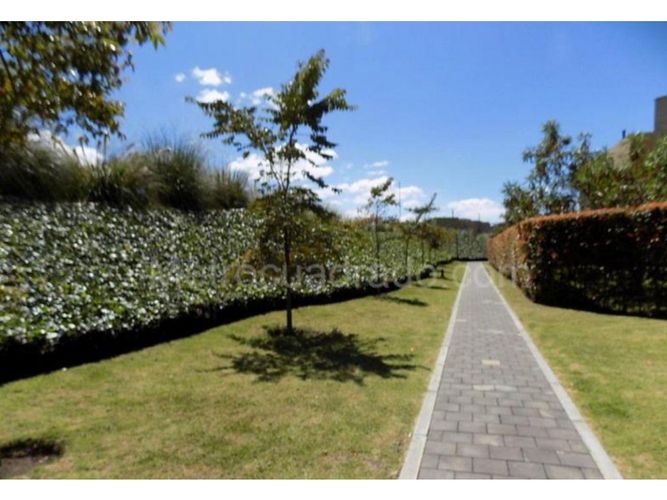 Casa de 4 alcobas en venta en Pueblo Viejo, Cota, 285 m² · foto 14 de 14