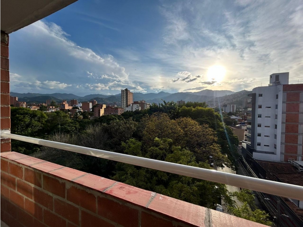 Apartamento en venta en La Floresta, Medellín · foto 13 de 20