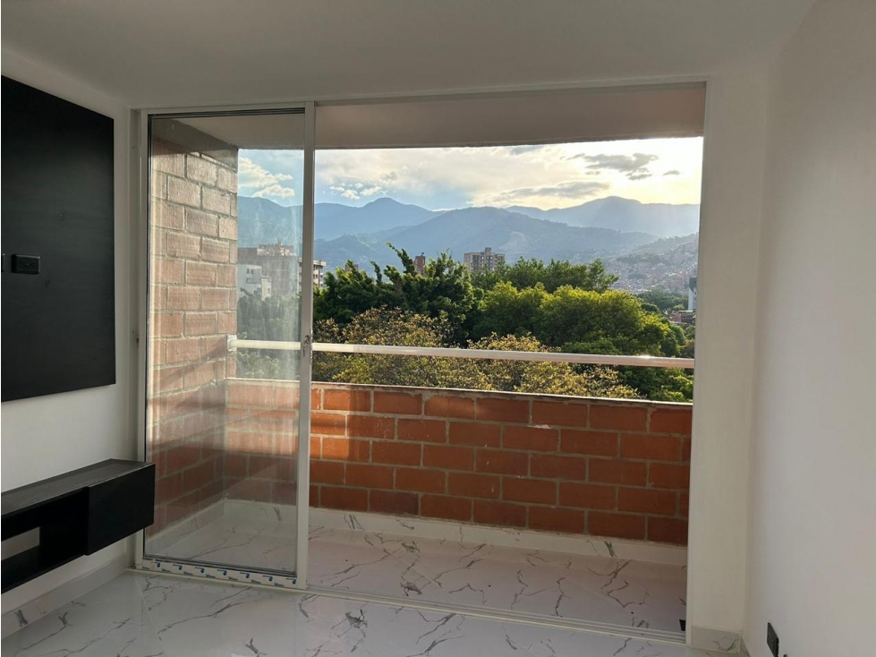 Apartamento en venta en La Floresta, Medellín · foto 16 de 20
