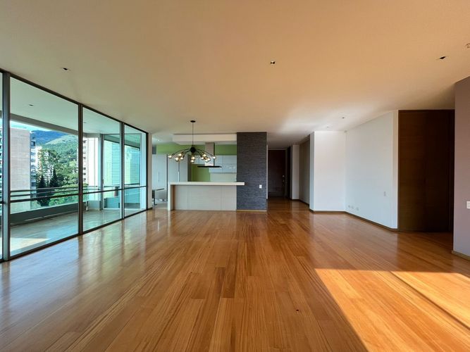 Apartamento en venta en El Poblado, Medellín · foto 4 de 20