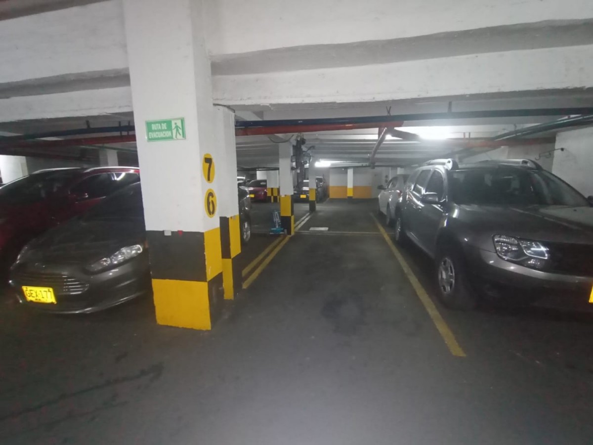 Apartamento en venta en Ciudad Salitre, Bogotá · foto 17 de 24